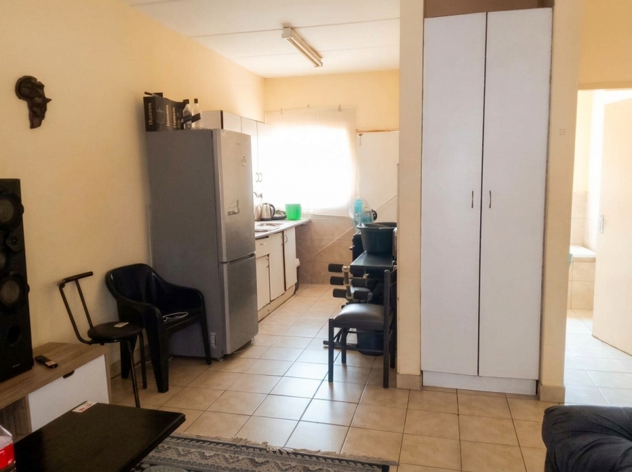 To Let 2 Bedroom Property for Rent in Mid Town North West